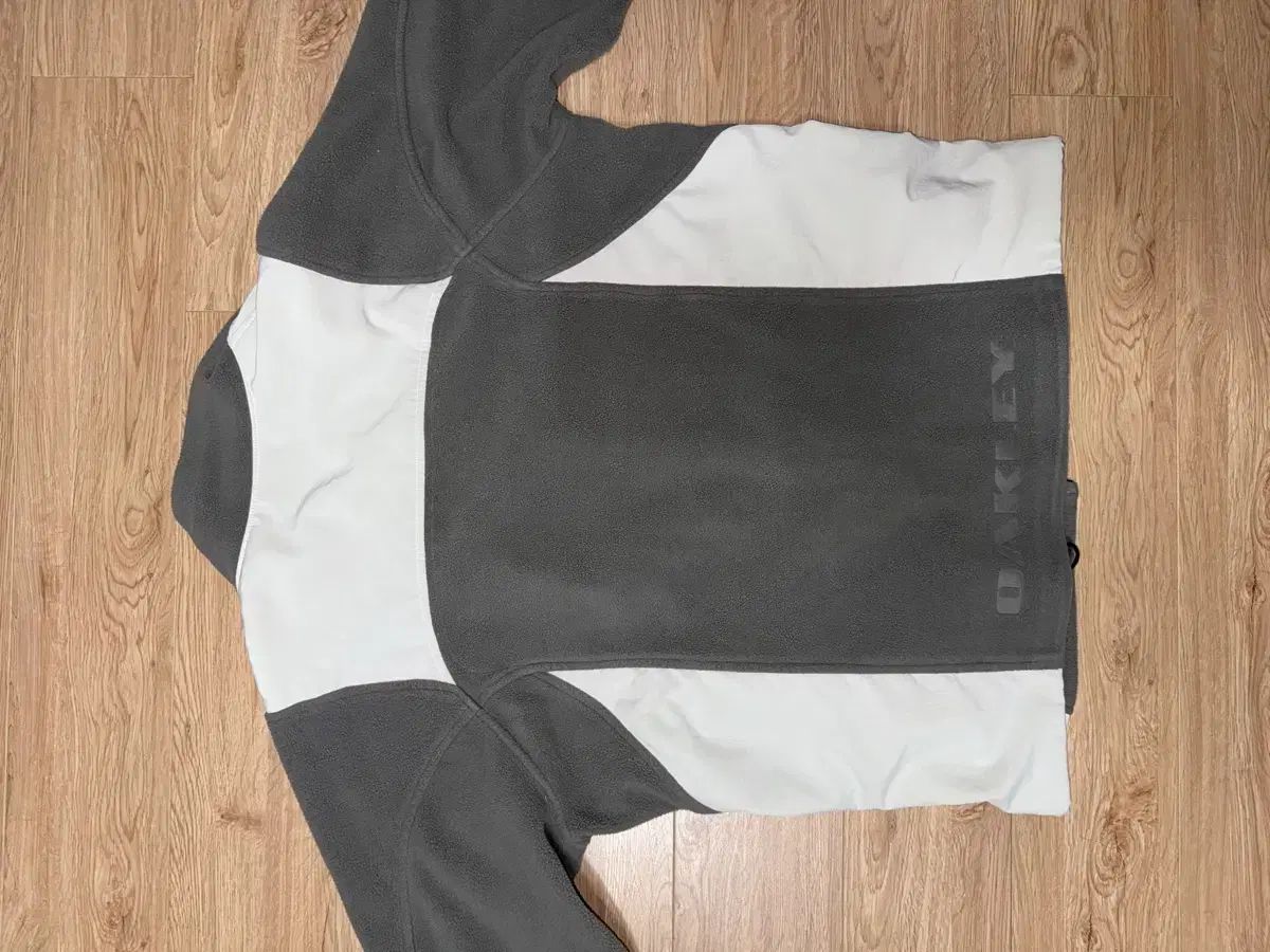 オークリー ソフトフリース ジャケット