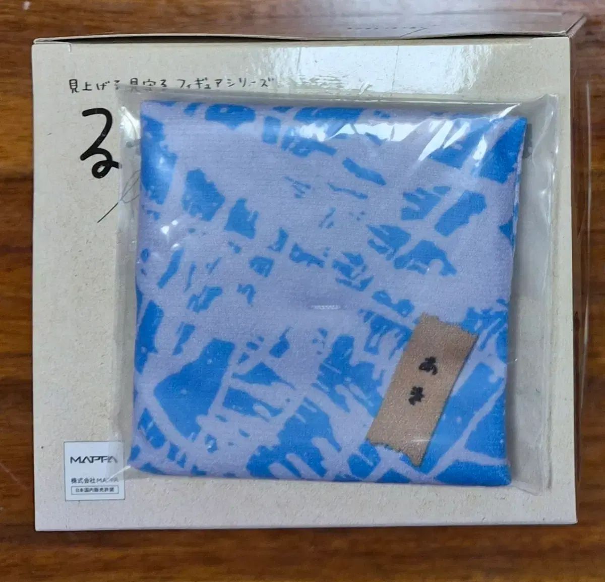 チェンソーマン アキ 룩업 クッション 特典 コラボ カフェ アクリルスタンド