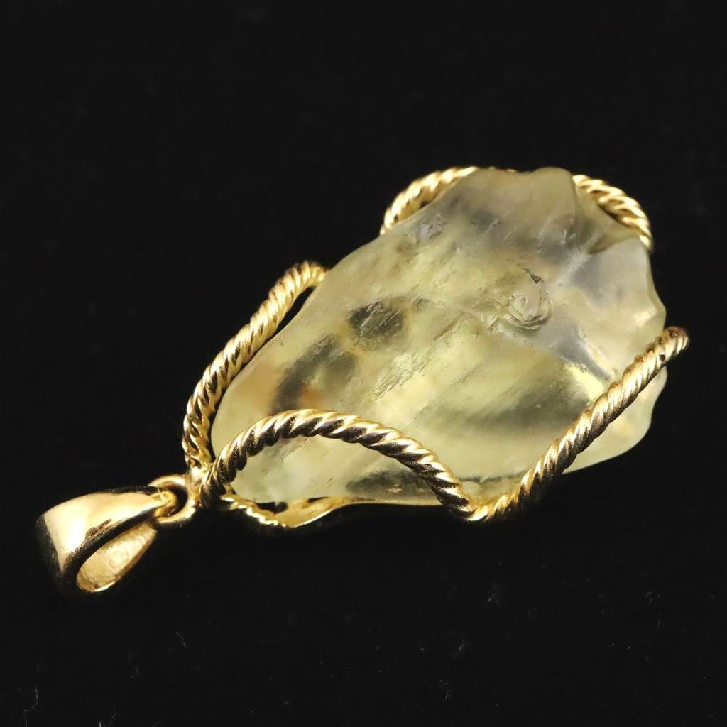 リビアンデザートグラス 27mm原石 ペンダントトップ 7.9g 【榎本通商