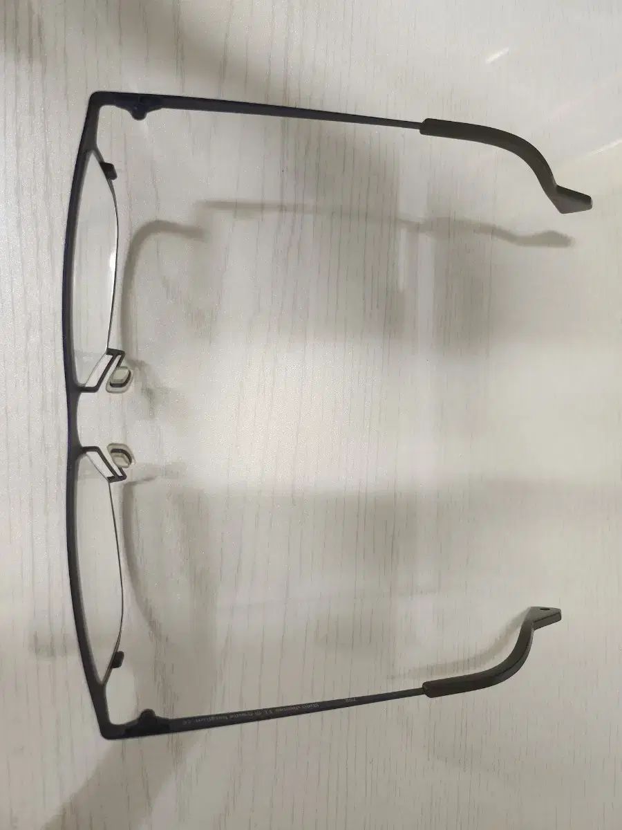 theo James 11 メガネフレーム ブルー 752