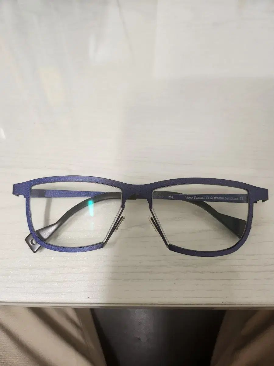 theo James 11 メガネフレーム ブルー 752