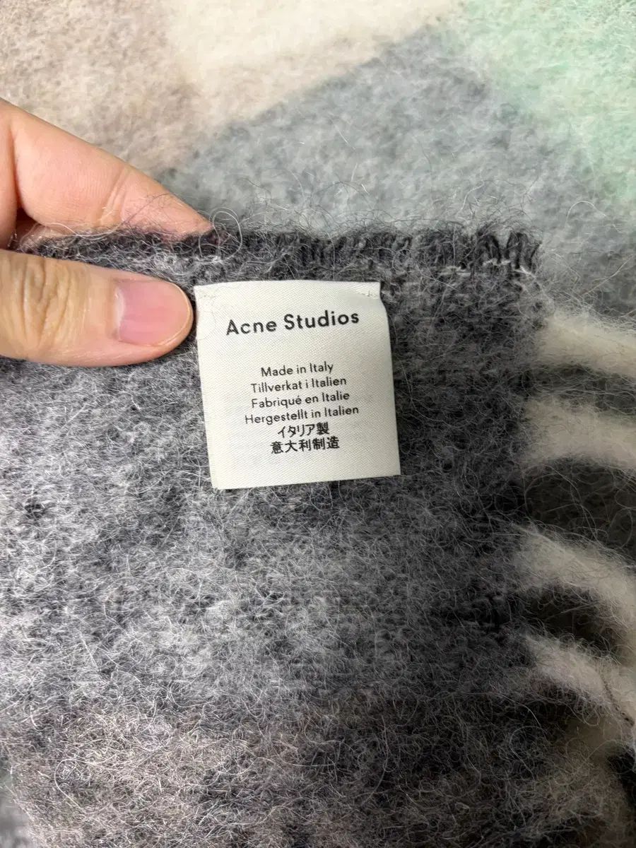 Acne Studios アクネストゥディオズ マフラー og