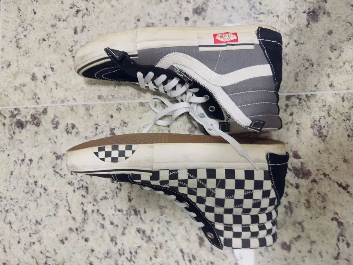  275 ヴァンズ リイシュー SK 8 Hi Reconstruct ハイトップ スニーカー スニーカー 靴