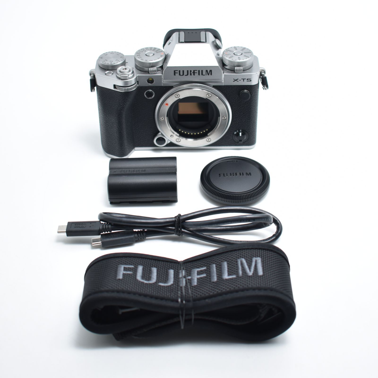 B 10758 富士フイルム ミラーレス一眼カメラ X T 5ボディ シルバー F 5 S