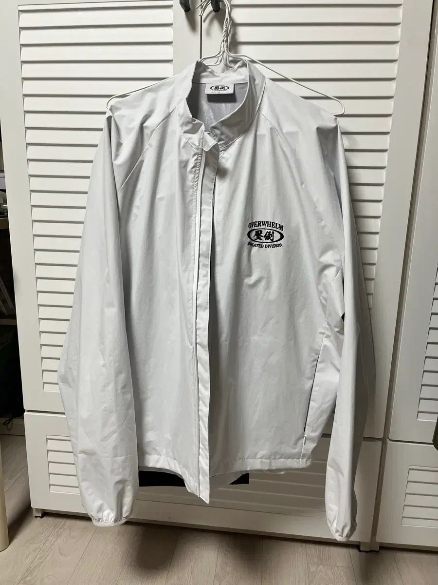 m 圧倒ウィンドブレーカー 001