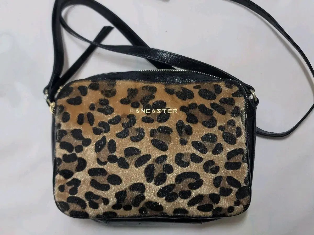 ランカスター ヒョウ柄 レオパード パータン クロスバック