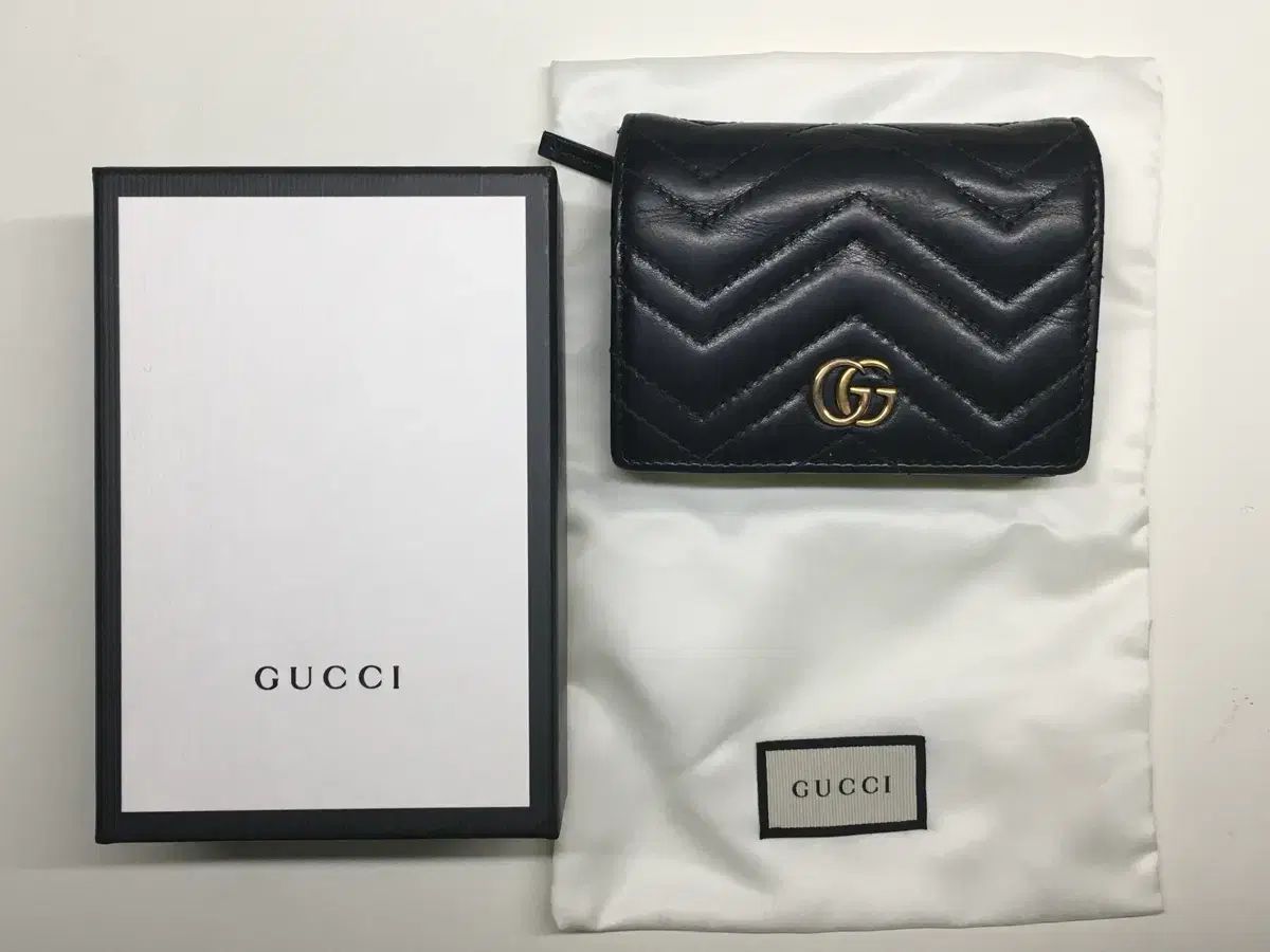 グッチ マーモント マトラッセ 二つ折り財布