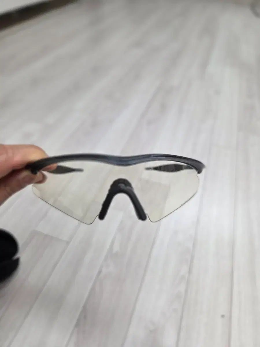 ゴーグル サングラス