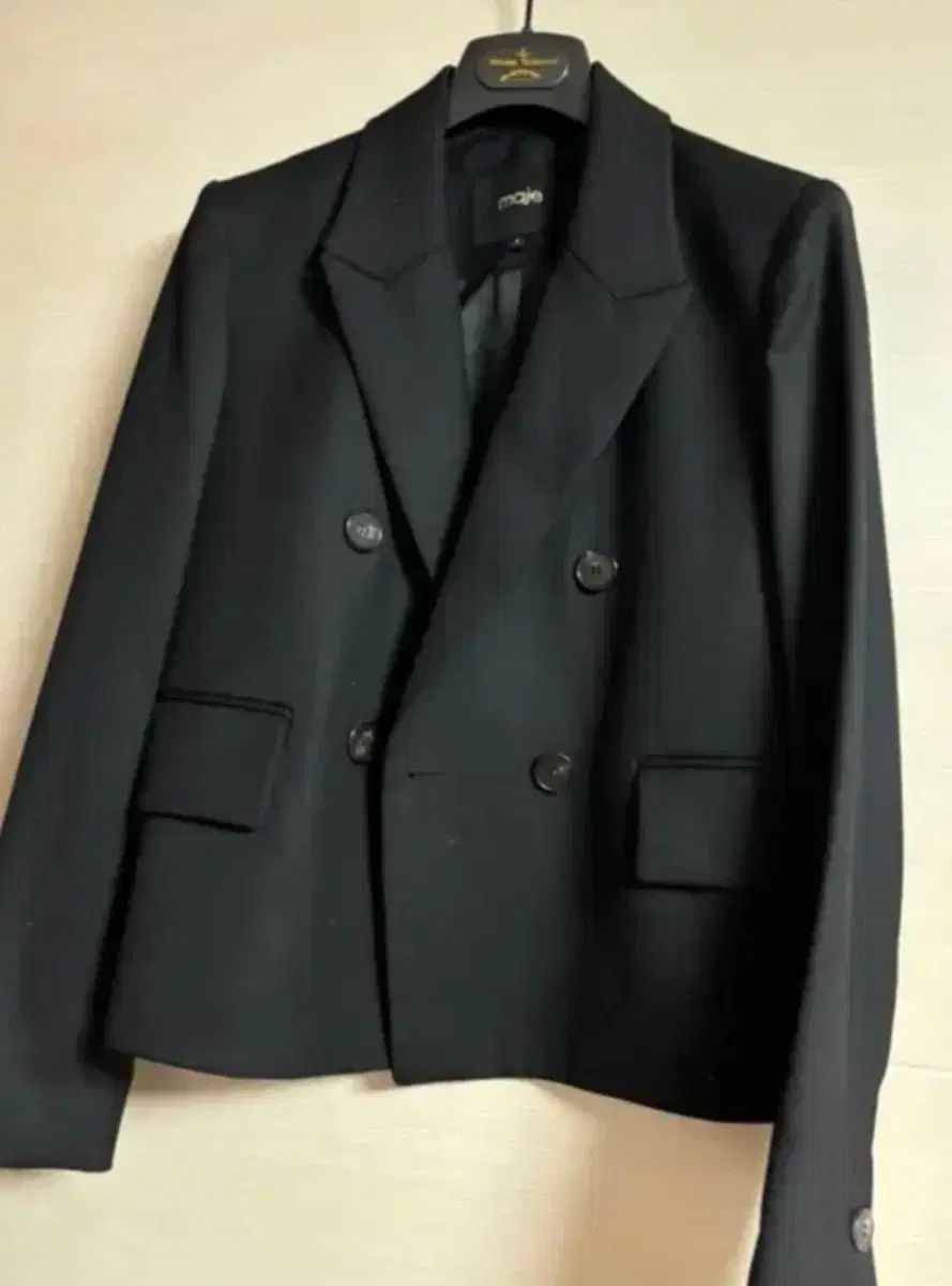 マージュ ブラック ダブルボタン ウール ジャケット