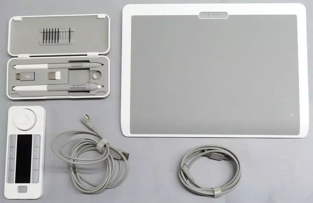 Windows 7 有線 ワイヤレス Xencelabs ペンタブレット Medium バンドル SE ネビュラ ホワイト XMCTBMJPKR