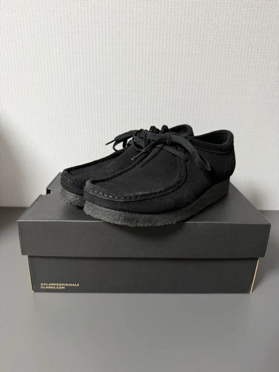 UK 6 クラークス ワラビー ブラック スウェード