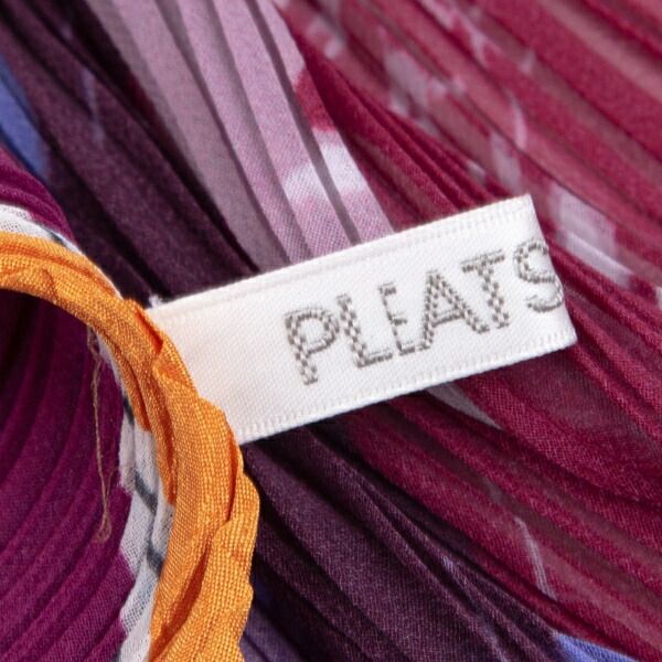プリーツプリーズPLEATS PLEASE グラフィックプリントストール 紫他
