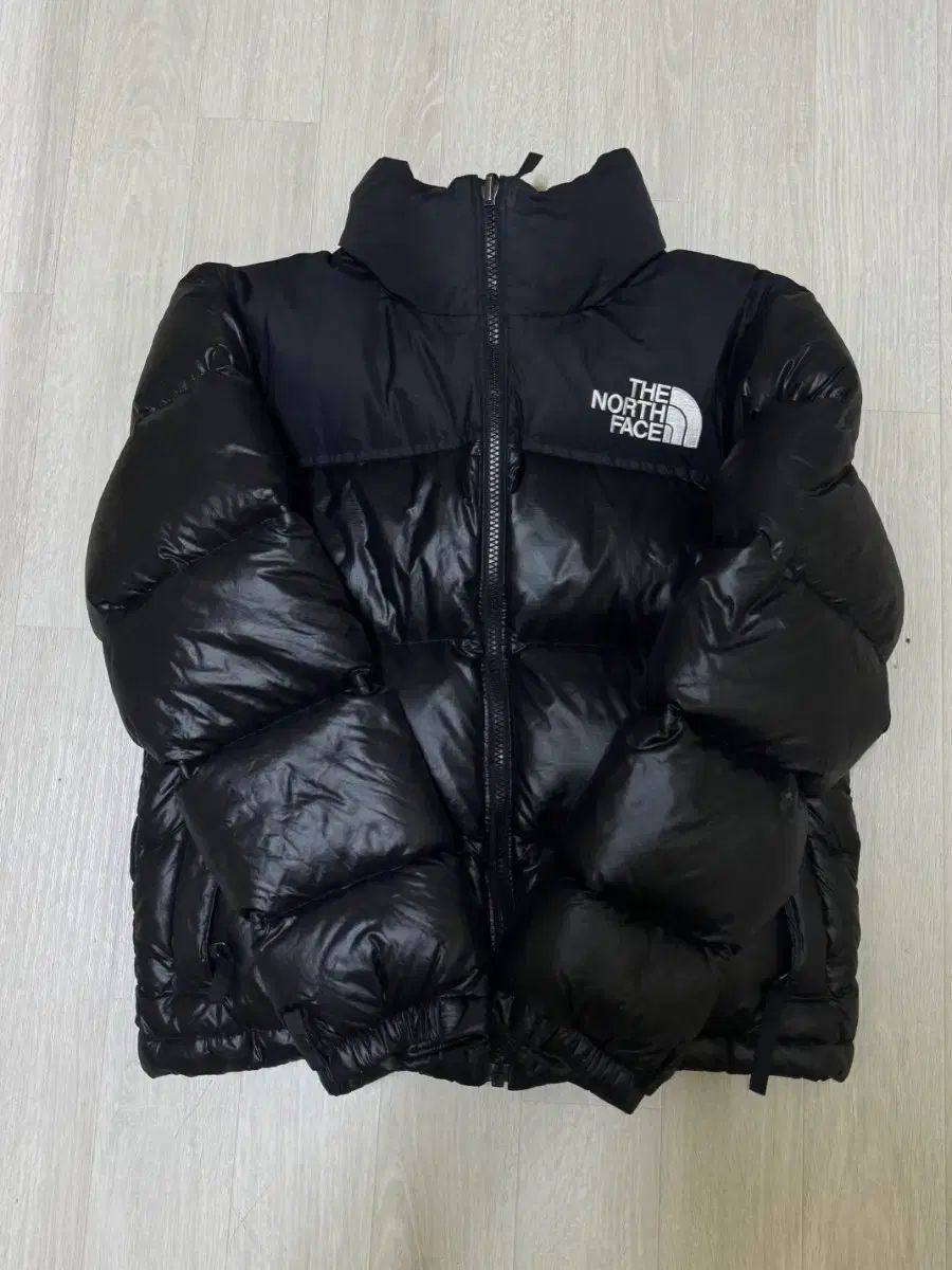 THE NORTH FACE ザノースフェイス ブラック ヌプシ ダウン