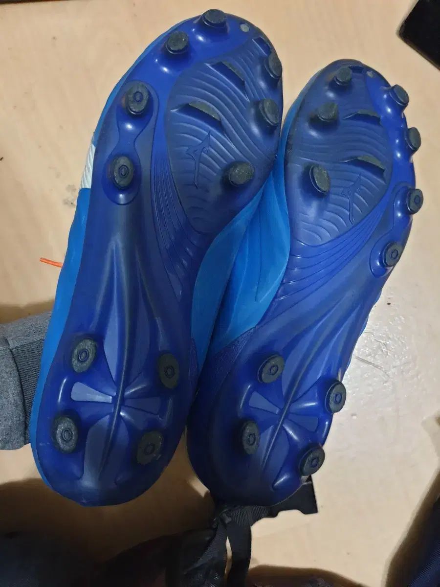 定価19万 ミズノ サッカーシューズ 260 255 オススメ