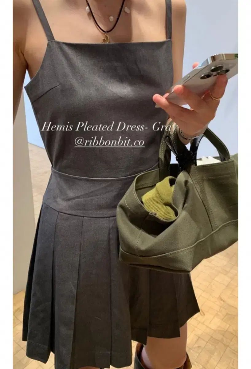 リボン 빛 EMIS プリーツ 商品 グレー