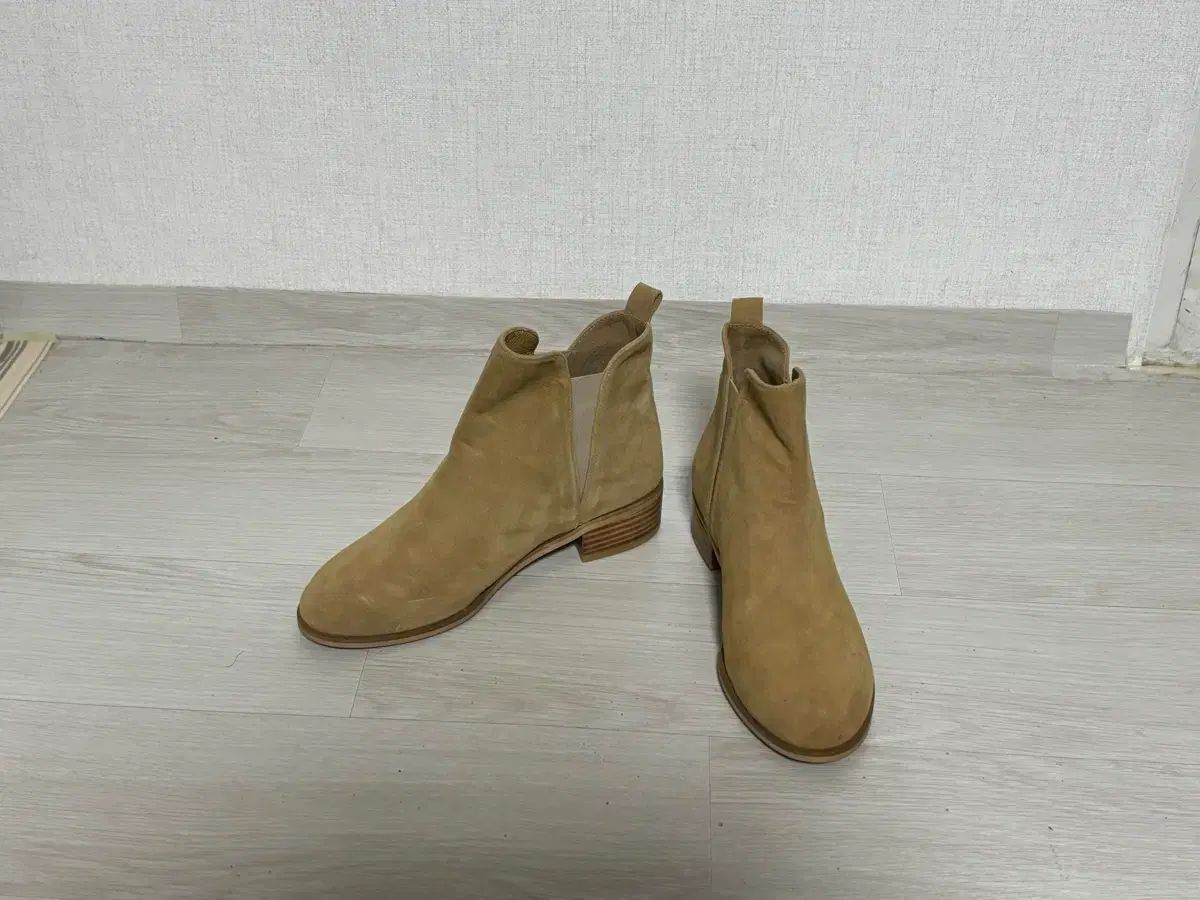 MOOK スウェード ブーツ