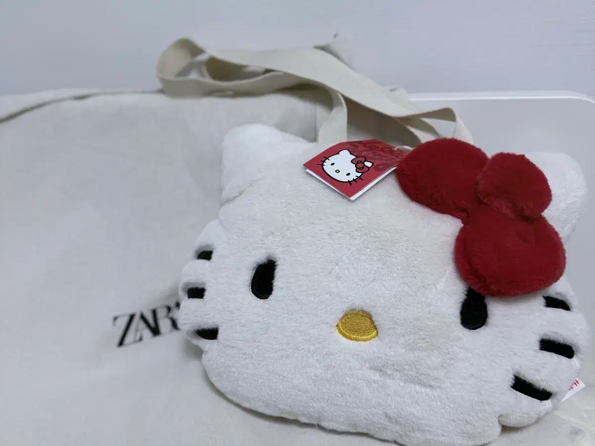 新品 ZARA ザラ ハローキティ サンリオ トートバッグ 【公式通販】