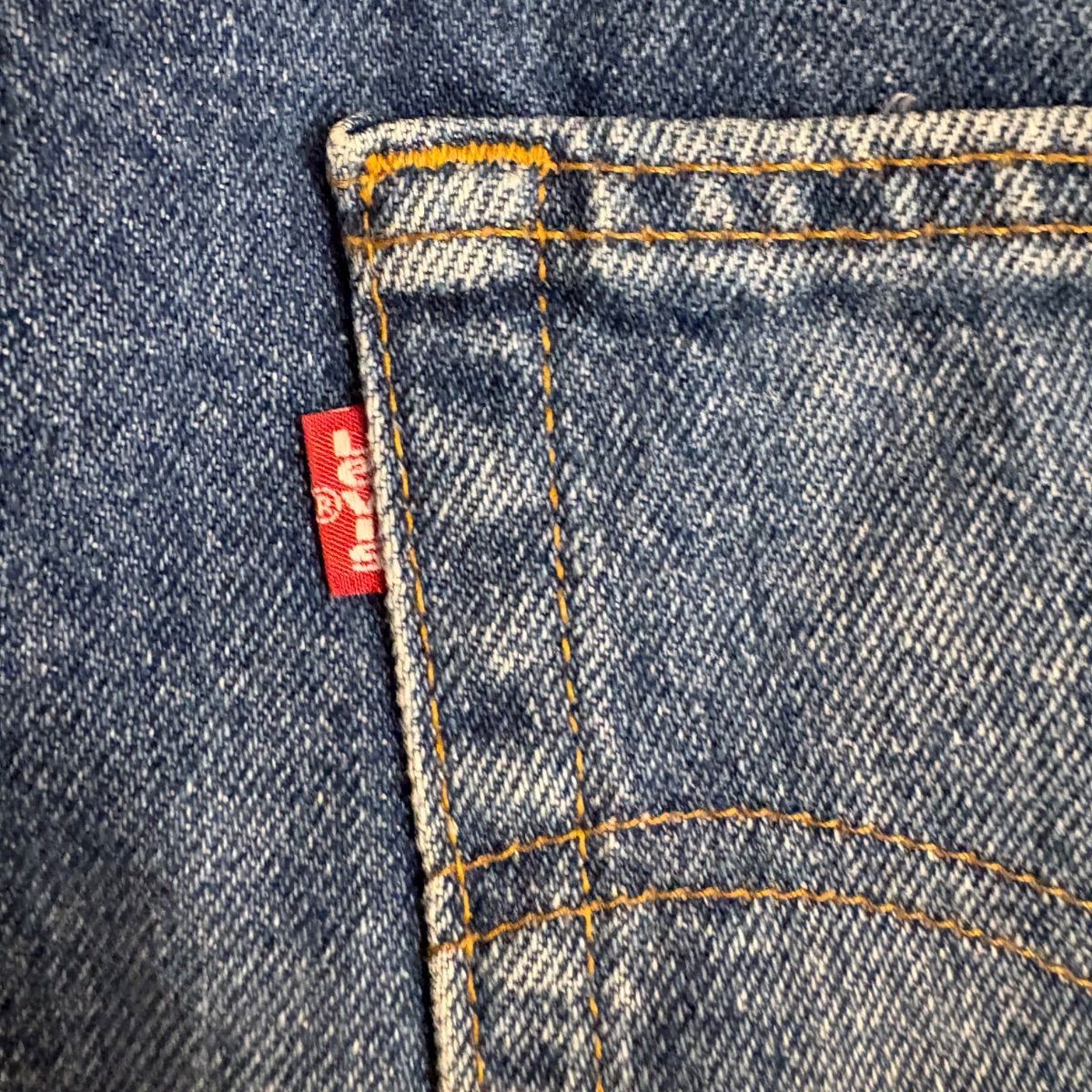 32インチ】Levi