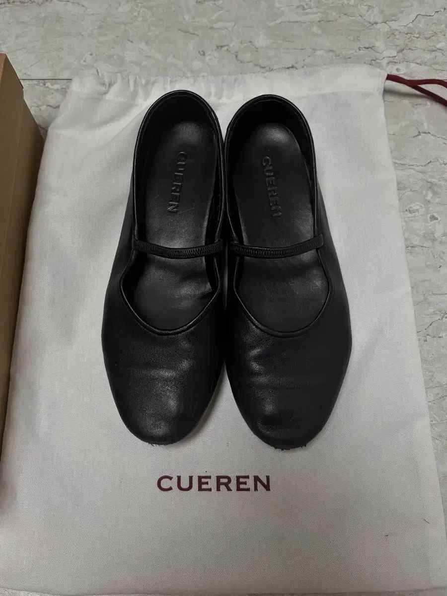 CUEREN ローマ 08 240 ブラック