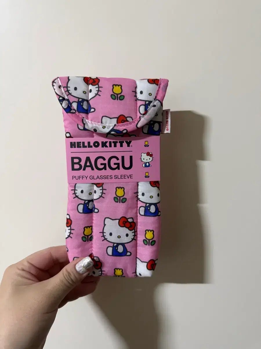 バク ハローキティ メガネ ポーチ ケース