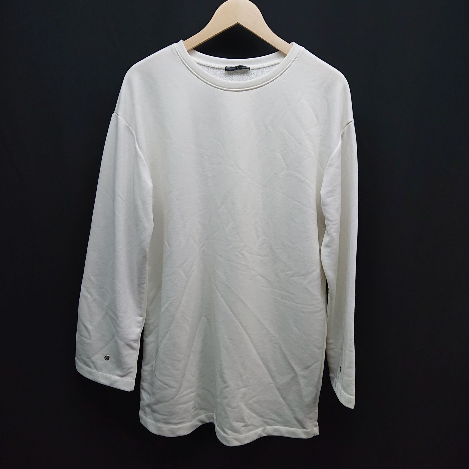 ◇ ZARA ザラ クルーネック シンプル 無地 オシャレ ストレッチ 薄手 