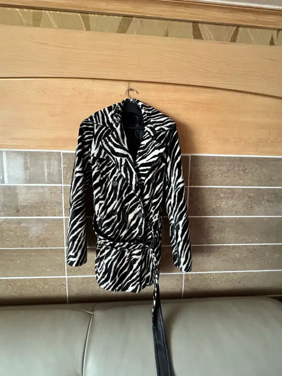 ゼブラ スポーツブラ ベルト コート