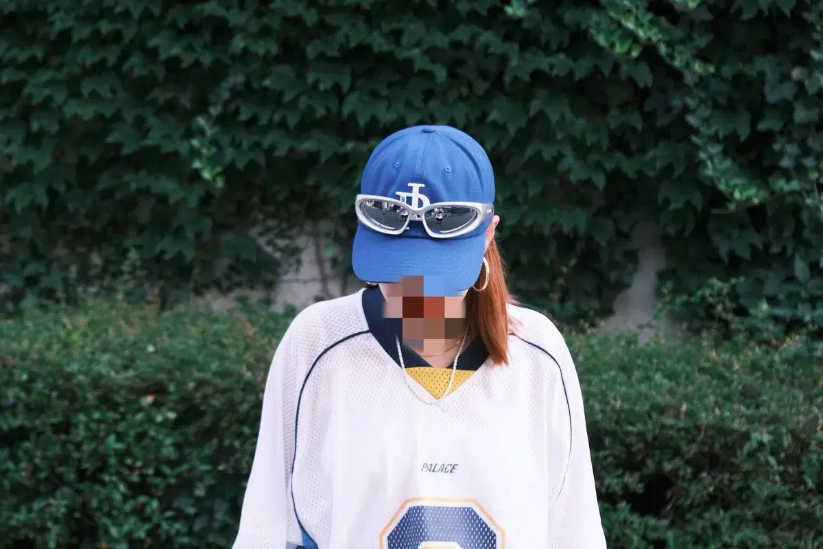 バレンシアガ オーバル スイフト サングラス