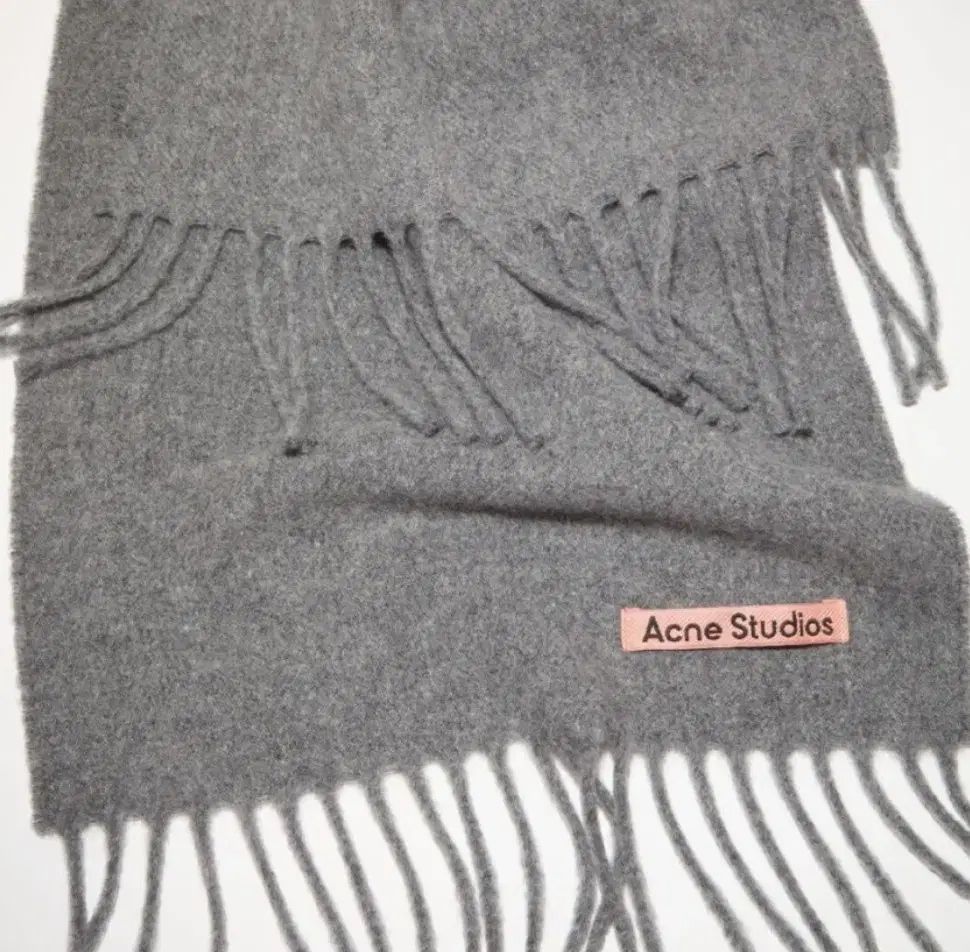 アクネストゥディオズ フリンジ ウール スキニー マフラー