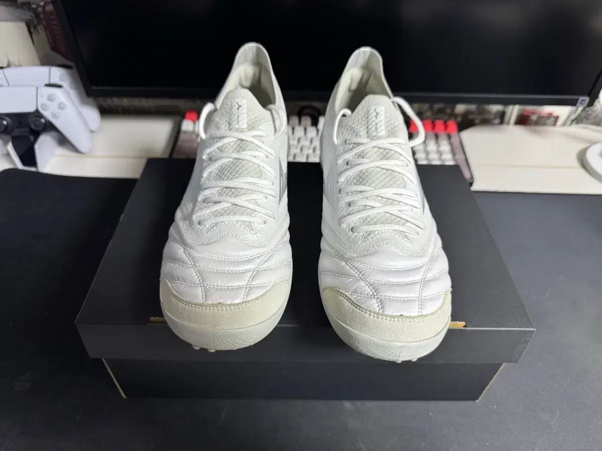 ミズノ モレリア NEO サラ ベータ JPN TF 27 5 サイズ