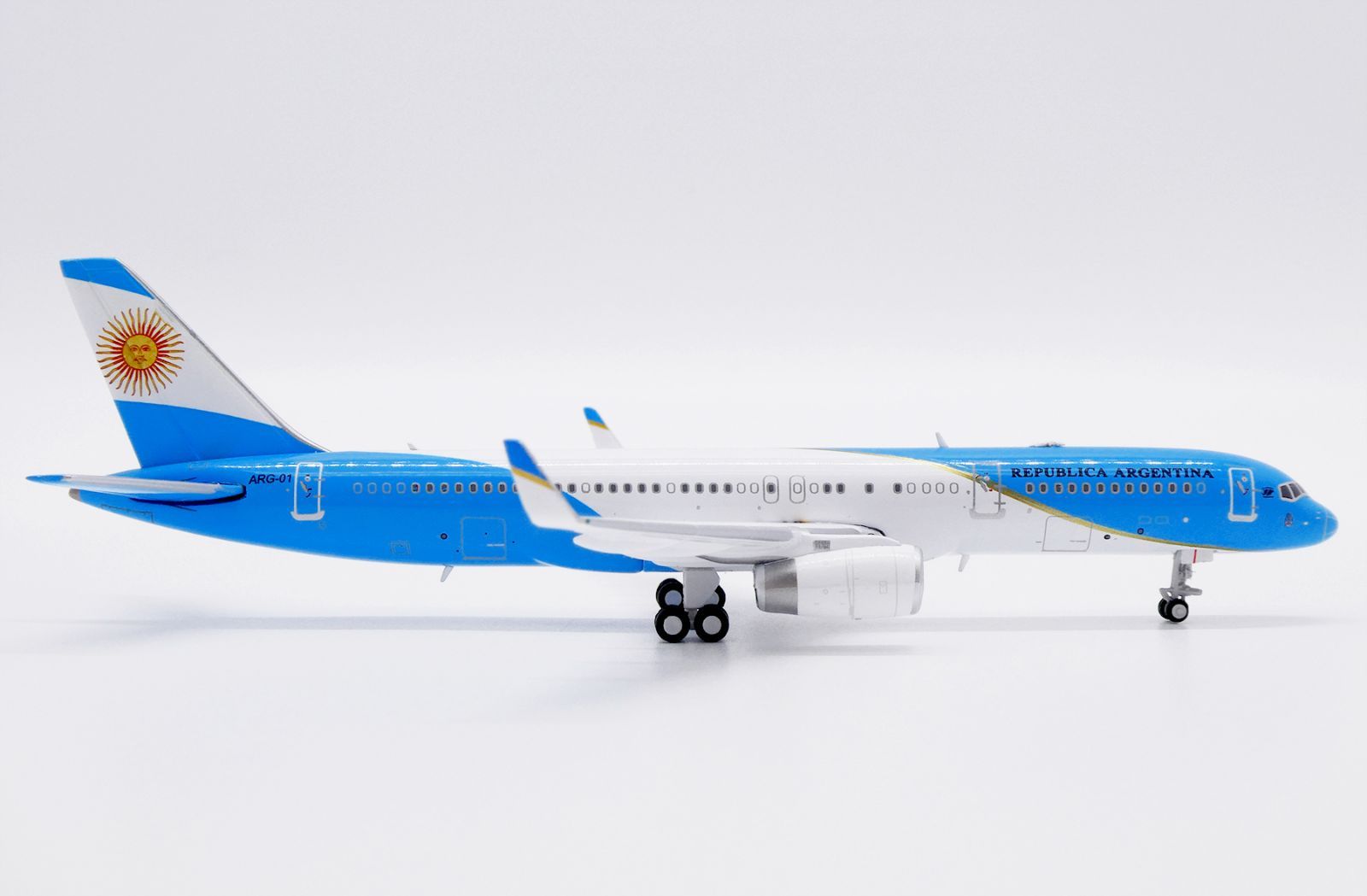 Jcwings アルゼンチン空軍 757 200 ARG 01 1 400 LH 4357