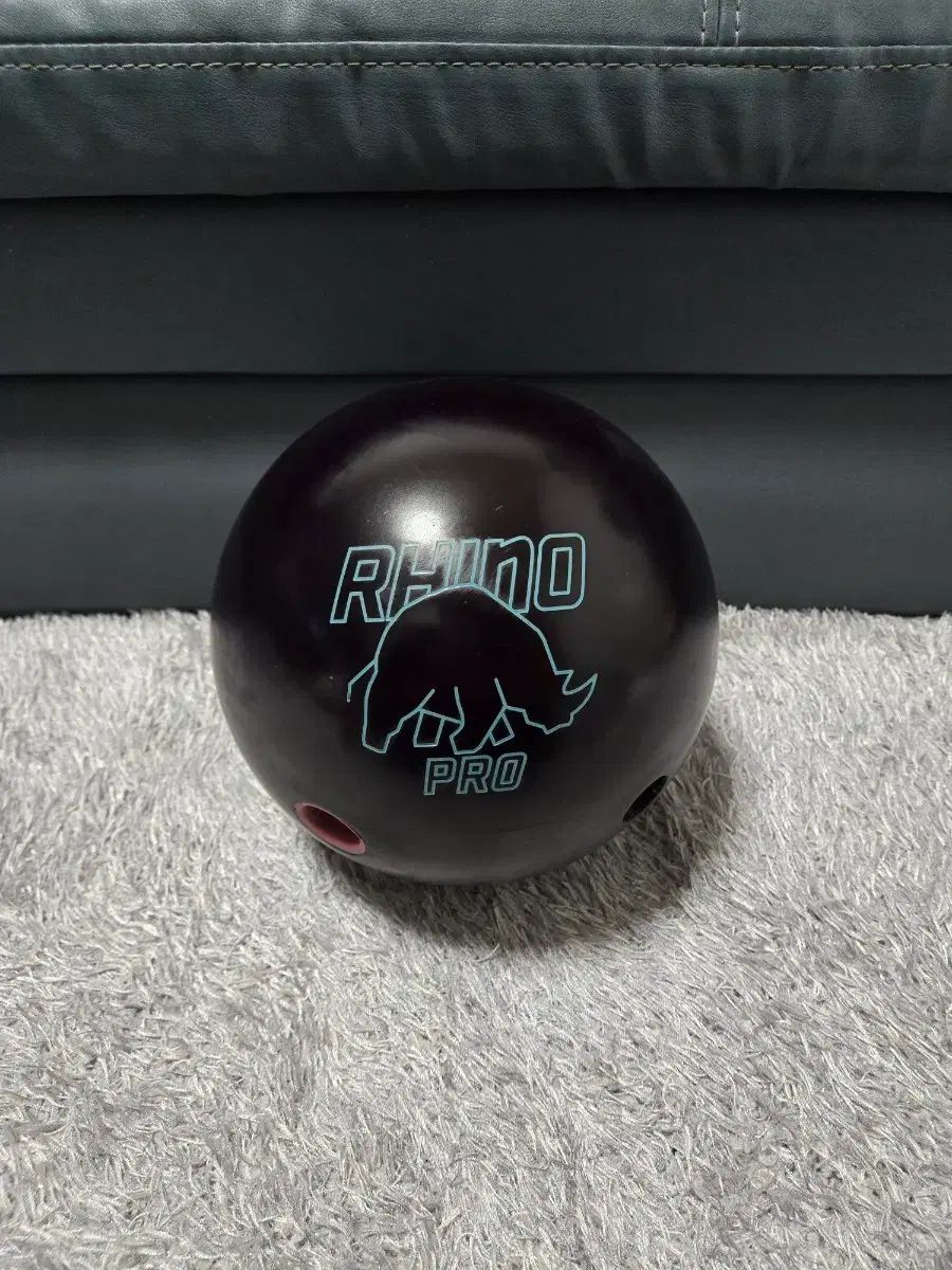 ボーリング ブランズウィック ブラック ライノ ヴィンテージ 14 p