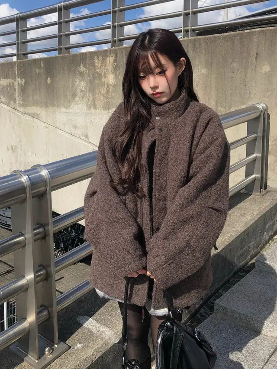 anyonemore エニワンモア 르벵 ブークレ ハイネック キルティング ハーフ コート ブラウン