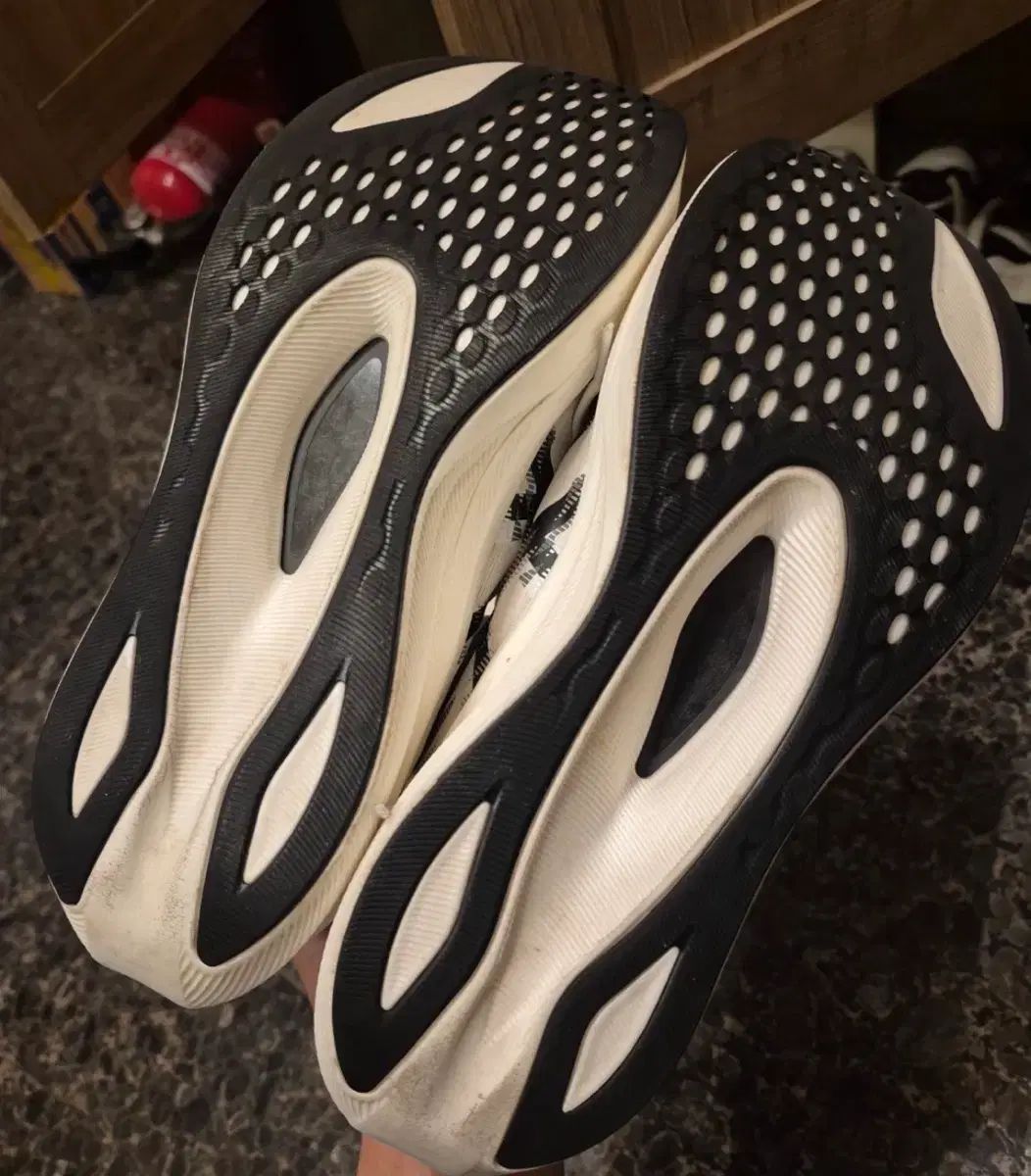 アシックス マジックスピード