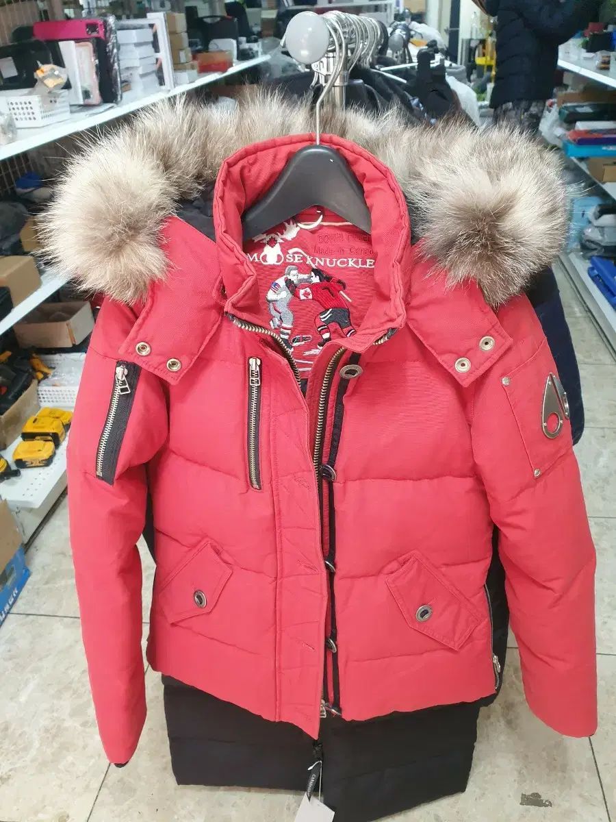 MOOSE KNUCKLES ムースナックルズ ダウン レッド レディース ファー s