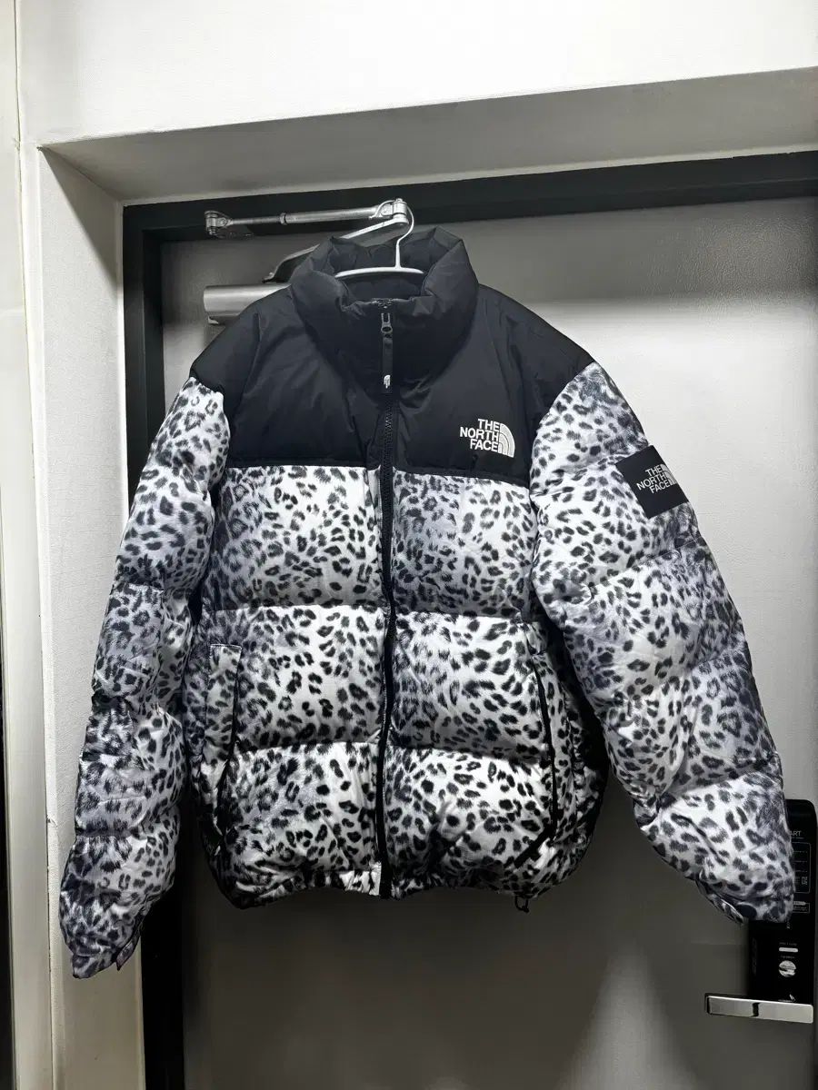 THE NORTH FACE ザノースフェイス ヌプシ レオパード XL 105 - メルカリ