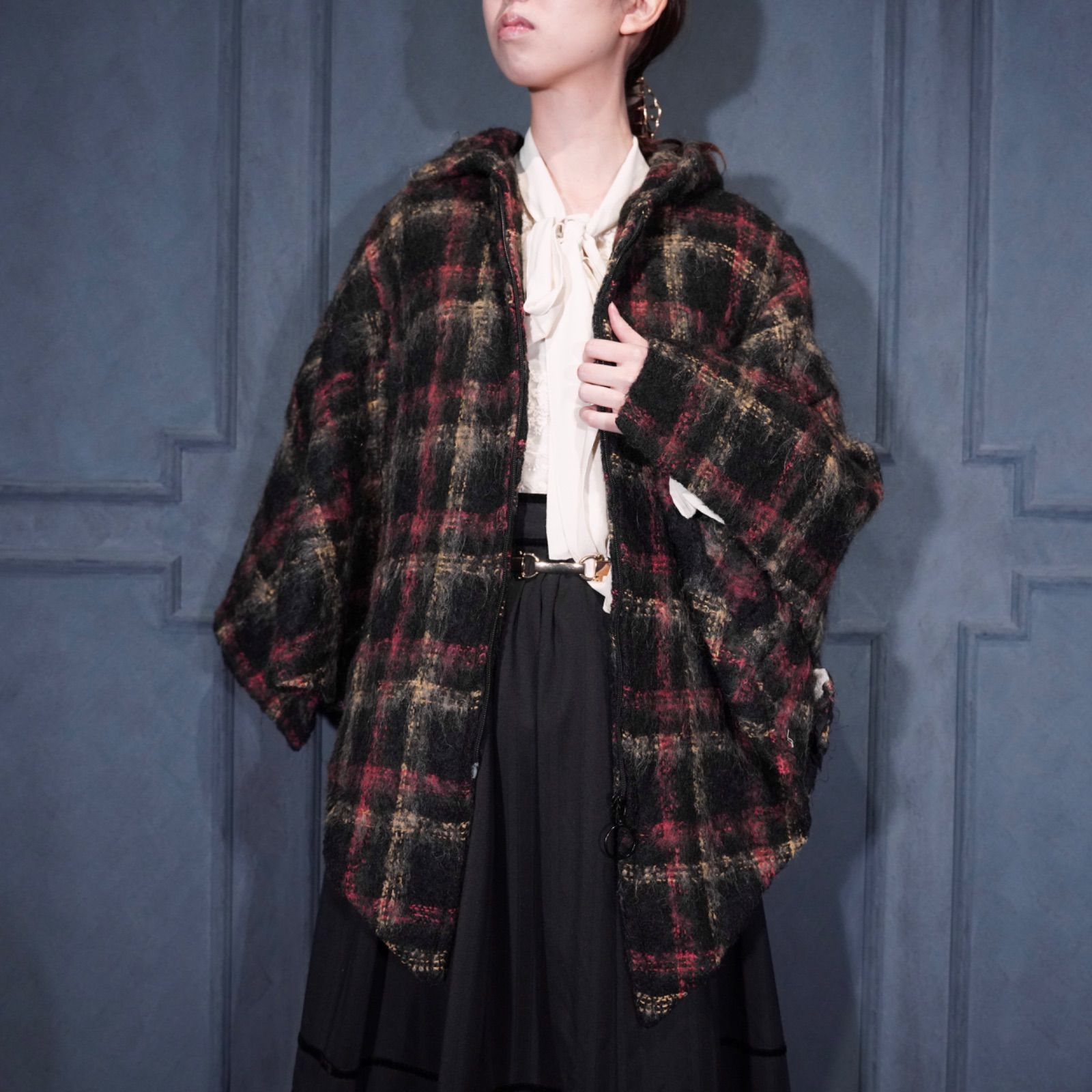 EU VINTAGE Carmen Pomlo CHECK PATTERNED MOHAIR WOOL ZIP UP DESIGN CAPE COAT ヨーロッパ古着チェック柄モヘアウールジップアップデザインケープコート ポンチョ