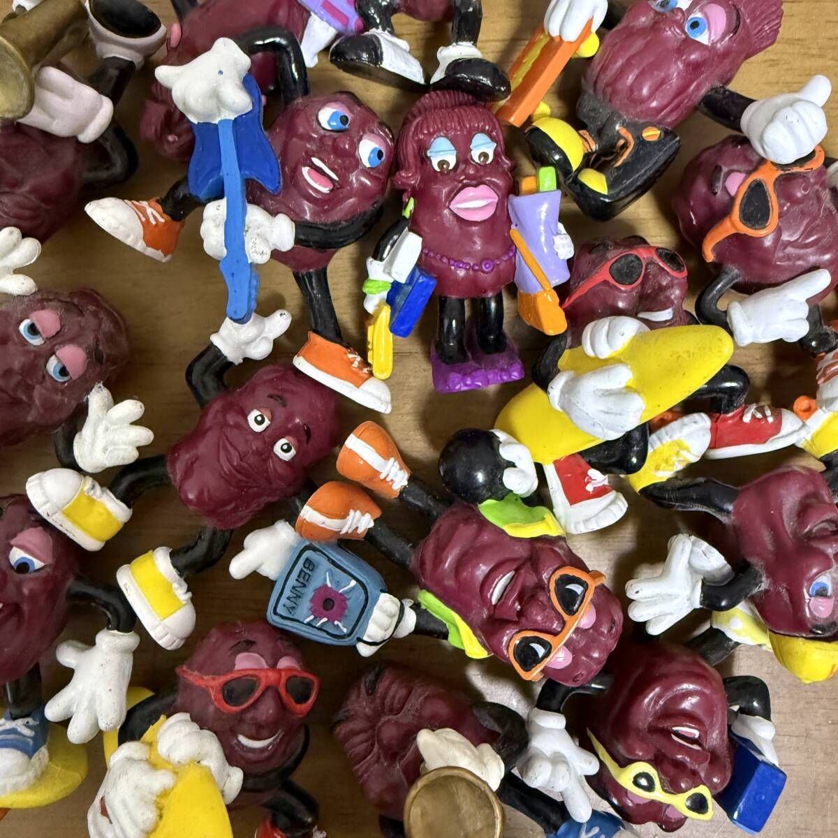 B 16点 カリフォルニアレーズン ヴィンテージ フィギュア セット 大量 まとめ売り まとめて 卸売 キャラ物 ストリート 小売 アメリカ雑貨 プレゼント カフェ ポップアート オブジェ 海外 お洒落 おしゃれ 可愛い Q 534