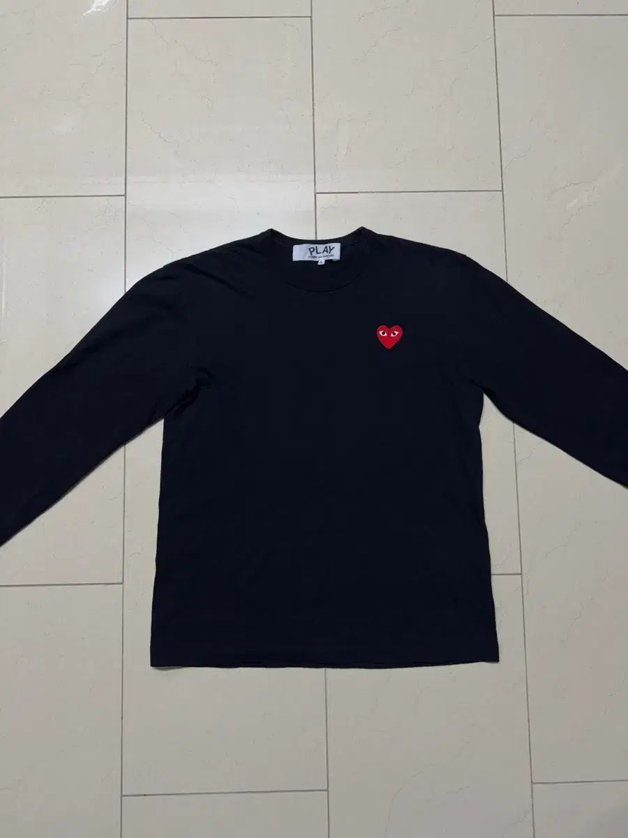 コム デ ギャルソン 黒 ハート 長袖Tシャツ