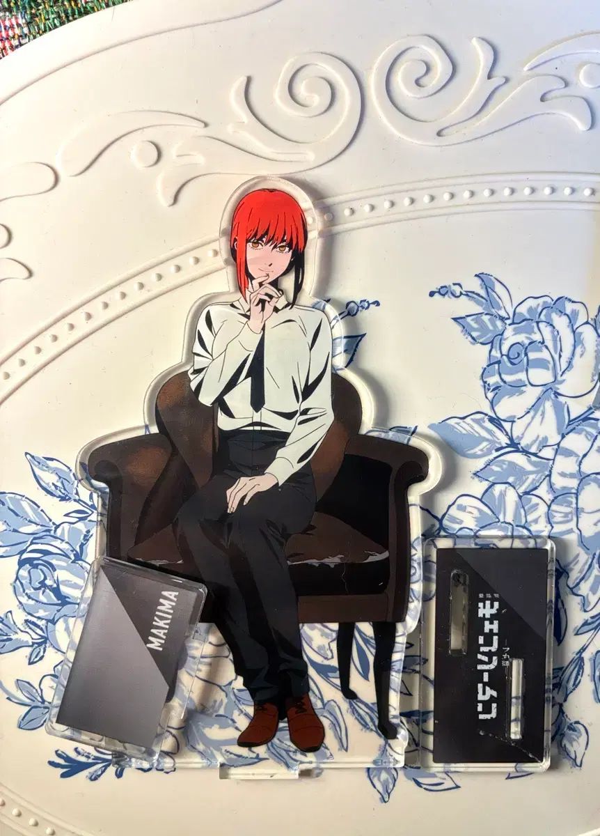 チェンソーマン 注文 スタンド 4set マキマ+レゼ+アキ+エンジェル 劇場