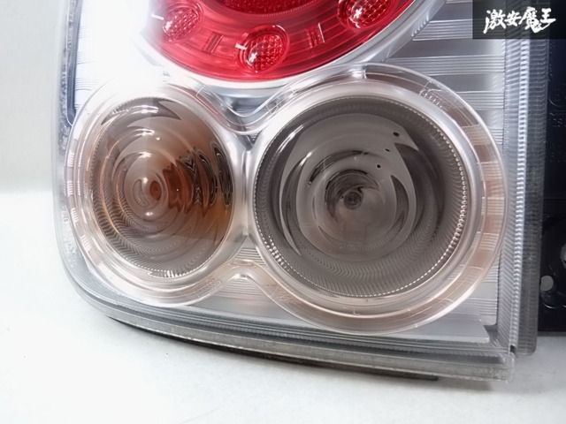 ☆点灯OK☆ スズキ 純正 HE22S アルト ラパン ショコラ LED テール