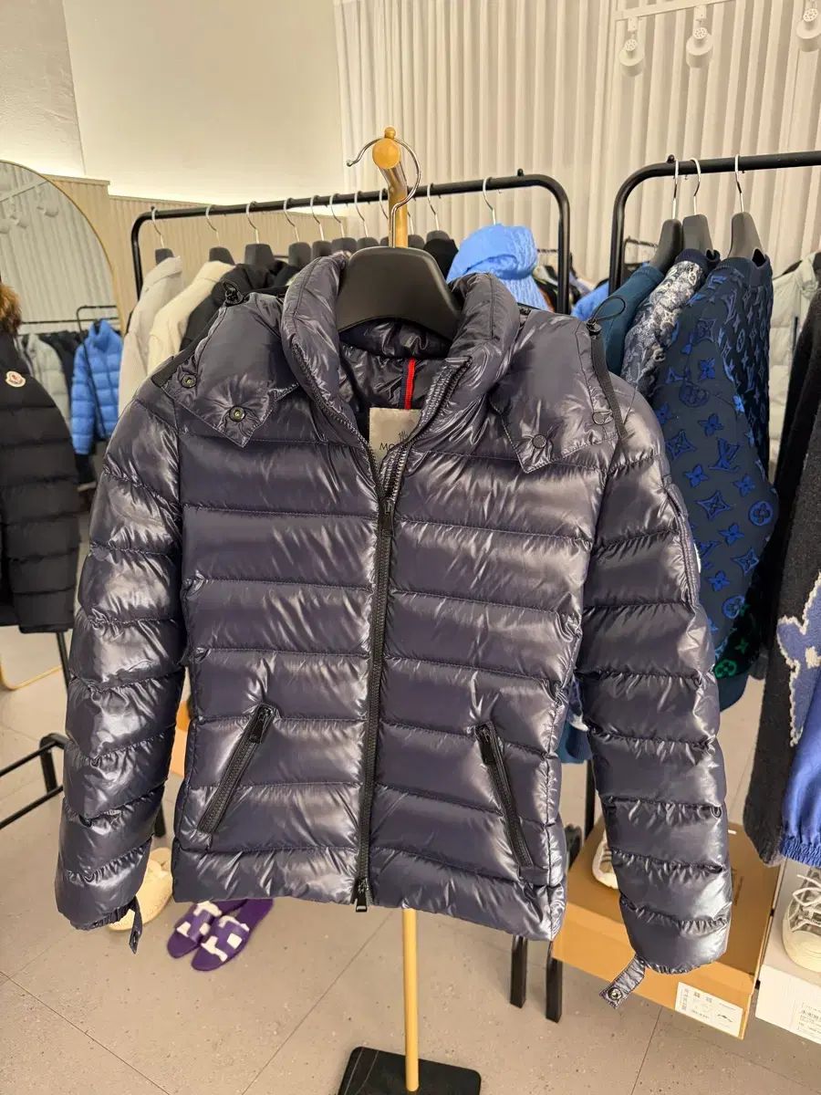 モンクレール レディース ダウン