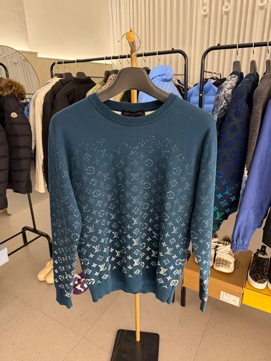 ルイヴィトン グラデーション ニット S