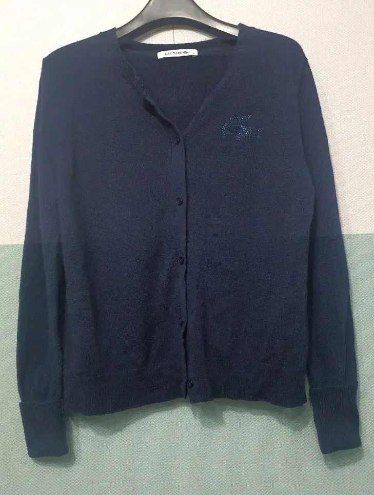 オススメ LACOSTE ラコステ ウール90 カシミア10 柔らかい ネイビー カーディガン