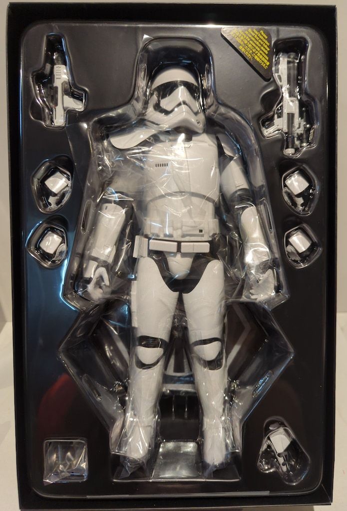 HOTTOYS MOVIE FIRST ORDER SQUAD LEADER MMS 316