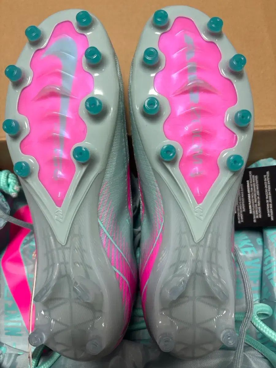 NIKE ズーム マーキュリアル ベイパー 16 エリート AG 255