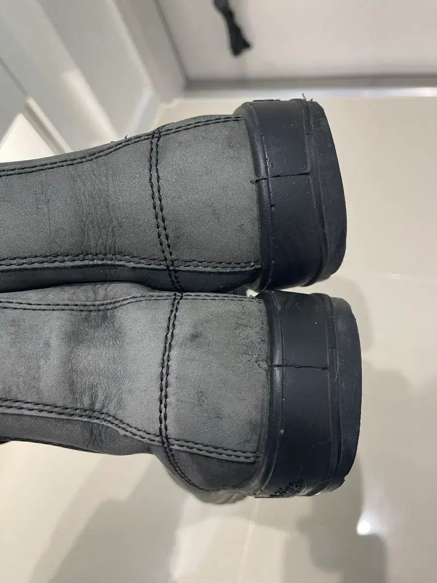  Blundstone ブランドストーン 587 au 9 ラスティックブラック その他 ブーツ 革靴