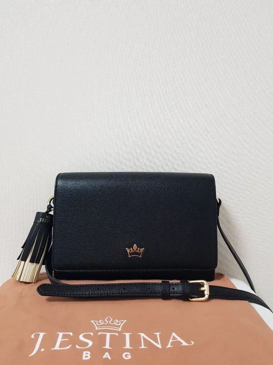 J ESTINA ジェイエスティナ クロスバック ㅡ