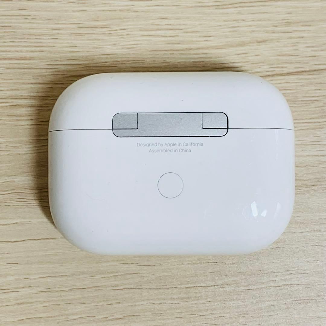 Apple AirPods Pro A2084 動作品 左側不良あり Apple AirPods Pro A2084 動作品 左側不良あり - メルカリ