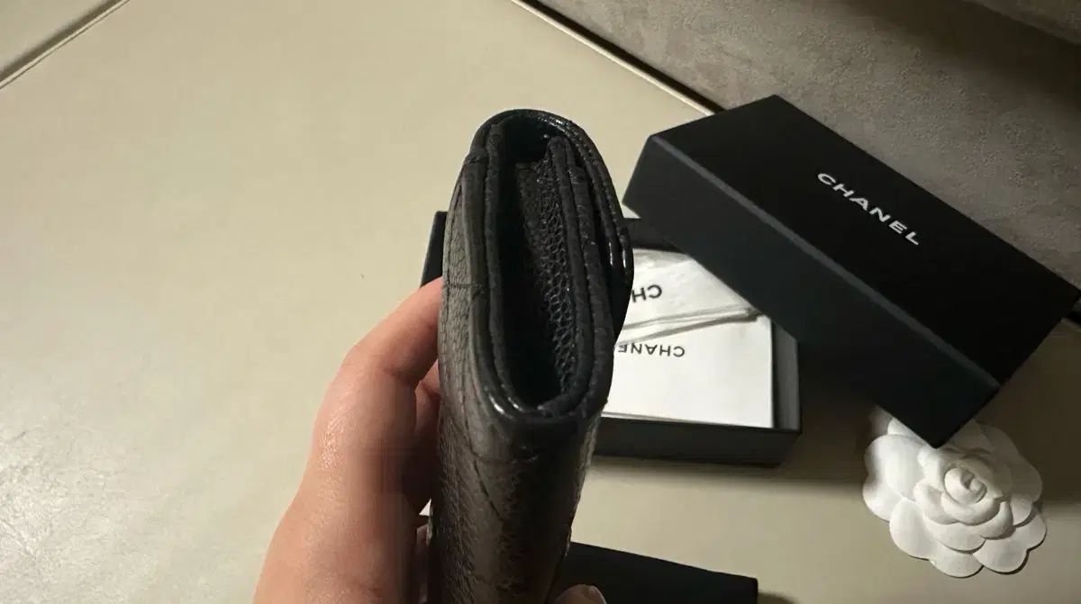 カードウォレット ゴールドロゴ