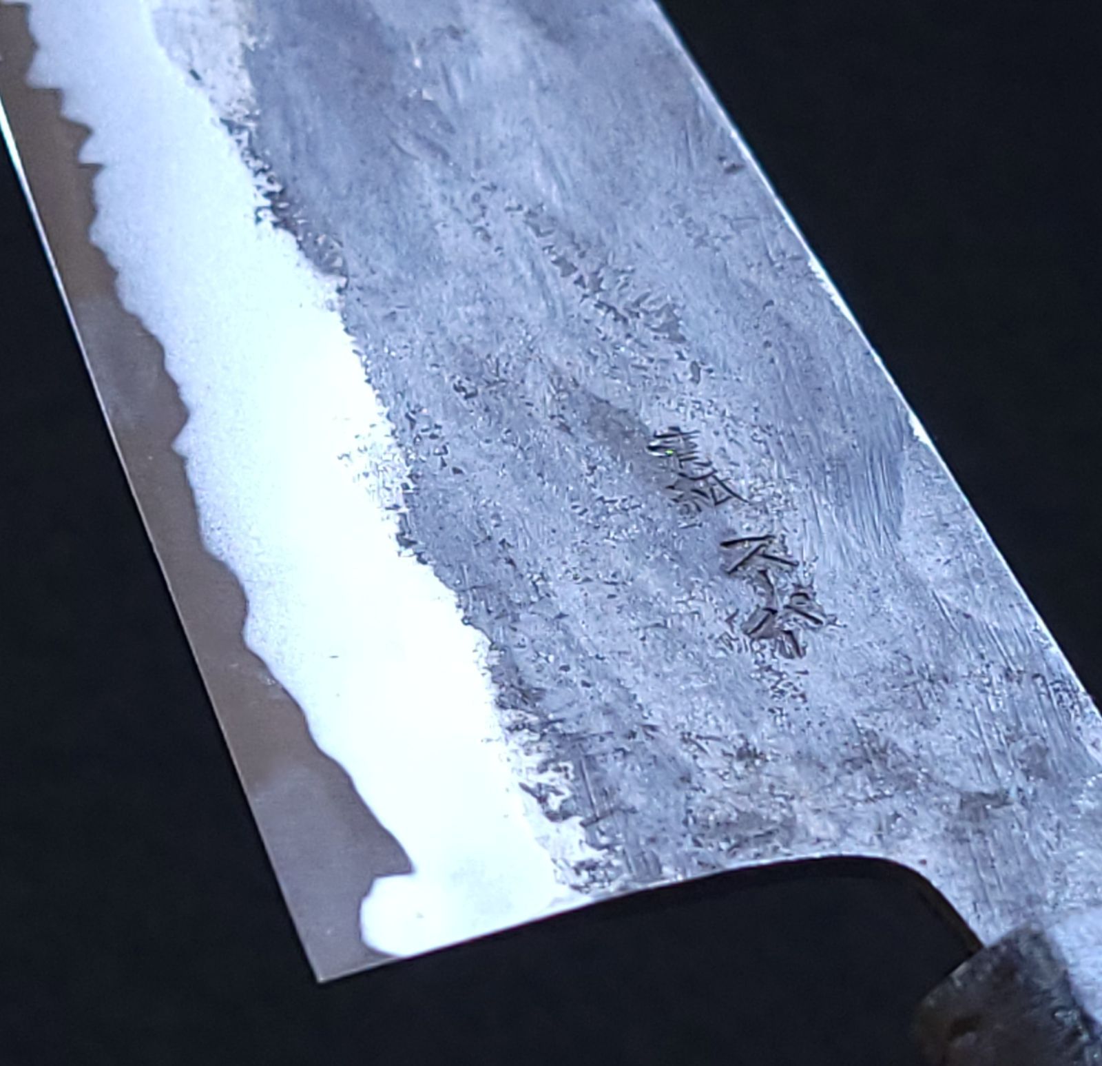 青紙スーパー 黒打 菜切包丁 165㎜ G9372 チーク柄 月光作 1点物